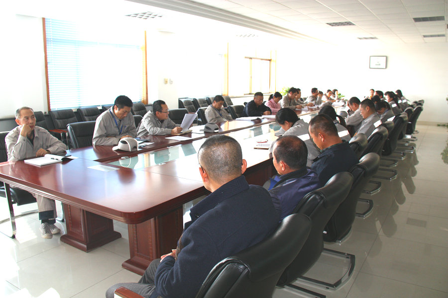 1551853559611498.jpg 生產(chǎn)技術支部黨員學習.jpg